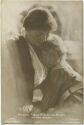 Postkarte - Prinzessin August Wilhelm mit ihrem Söhnchen