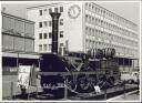 Adler mit Tender vor dem Kasseler Hauptbahnhof - 100 Jahre deutsche Eisenbahn-Reklame