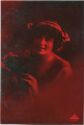 Postkarte - Frau - Karte ganz in rot