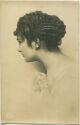 Postkarte - Portrait einer junge Frau