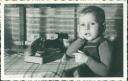 Junge mit Telefon - Foto-AK 40er Jahre