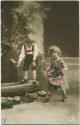 postkarte - Kinder in Tracht - Lederhose - Blumen - Brunnen ca. 1915