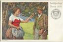 Postkarte - Frau mit Apfel