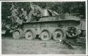 Baltikum - Foto - 1941 - "Auf einem erbeuteten Sowjet-Tank in Wenden"