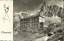 L'Aiguille du Dru et l'Hotel du Montenvers