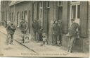 Postkarte - Douane Francaise - La Caserne au moment du Depart