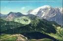 Die Dolomitenstrasse am Pordoijoch mit Marmolata