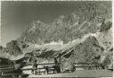 Dachsteinsüdwandhütte mit hohem Dachstein - Foto-AK