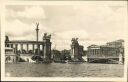 Foto-AK - Budapest - Millenniumsdenkmal mit Stadtwäldchen Teich